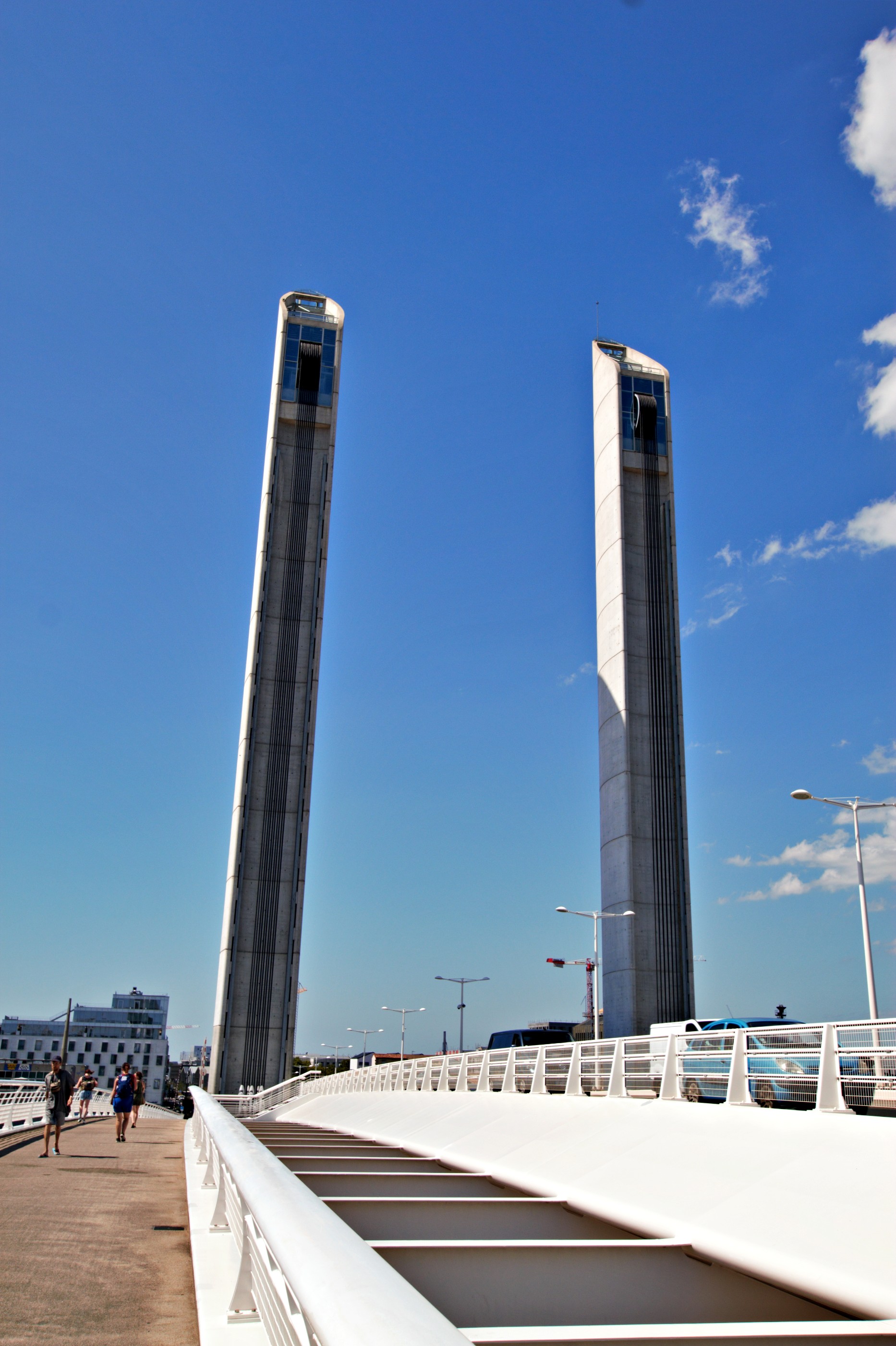 Pont jacques chaban delmas C